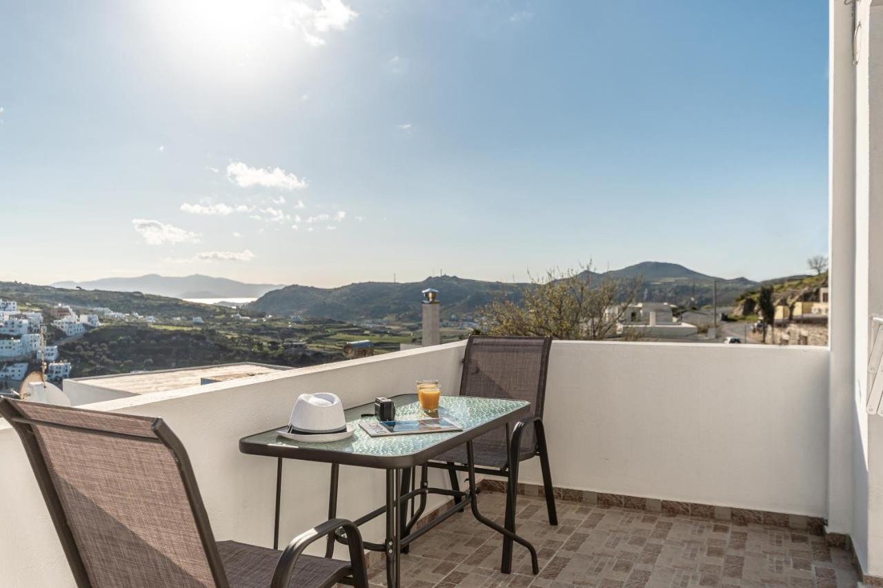 Nick & Debbie'S Two-Storey Apartment Melanes ภายนอก รูปภาพ