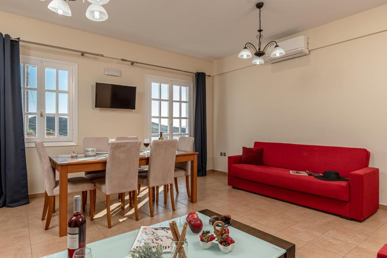 Nick & Debbie'S Two-Storey Apartment Melanes ภายนอก รูปภาพ