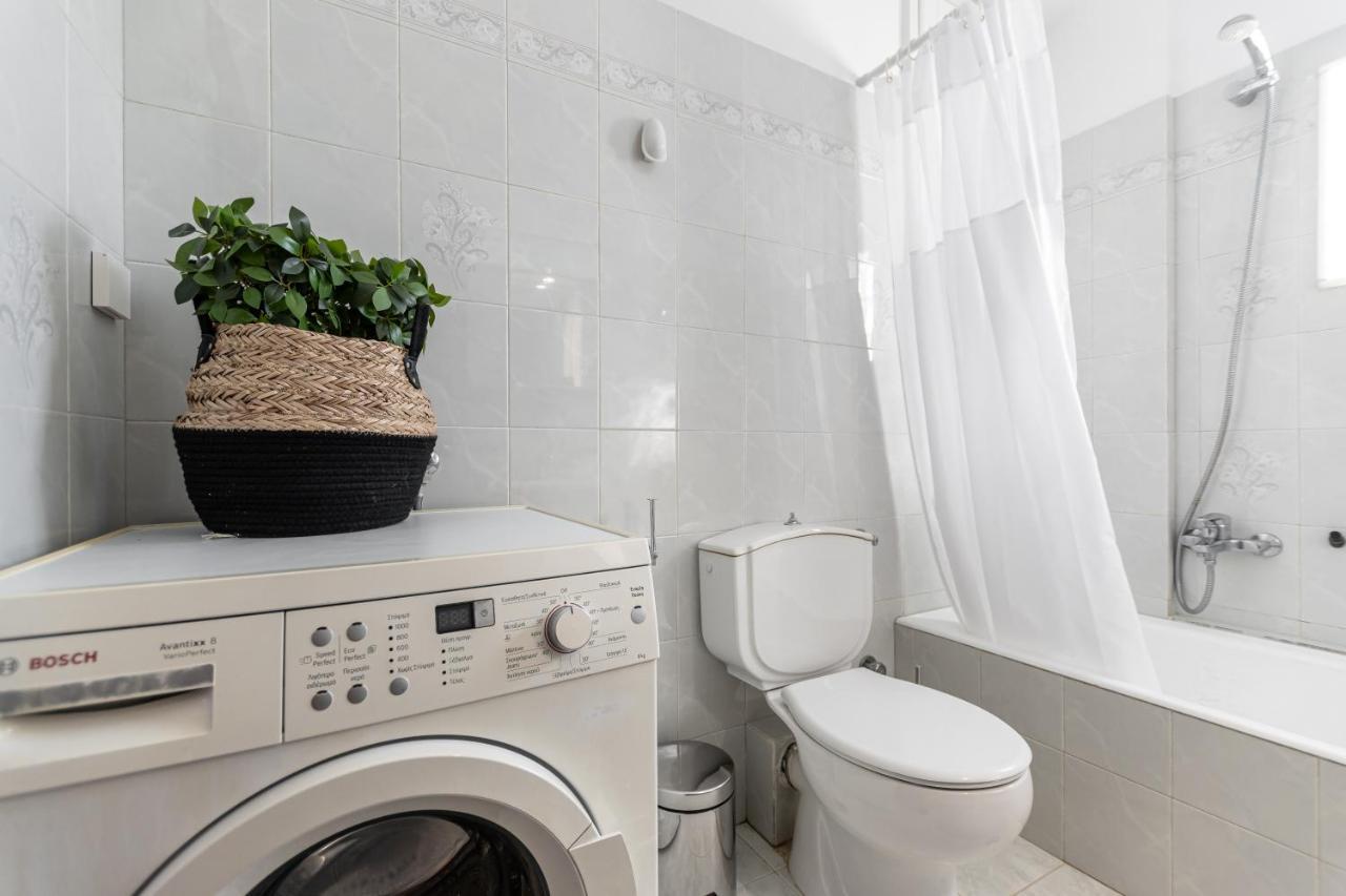 Nick & Debbie'S Two-Storey Apartment Melanes ภายนอก รูปภาพ
